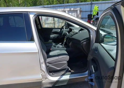 2017 Ford Escape Se from USA, damaged, VIN 1FMCU9GDXHUB15025